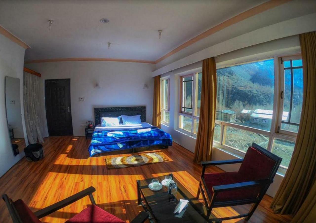 The Nun-Kun Residency Kargil Hotel Exterior foto